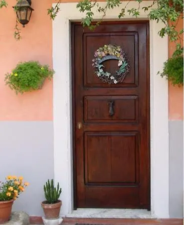 Alojamento de Acomodação e Pequeno-almoço Vecchia Sarzana