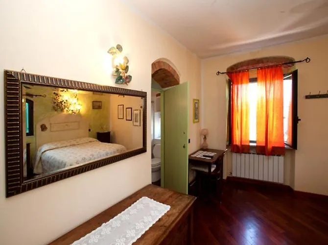 Vecchia Bed & Breakfast 3*