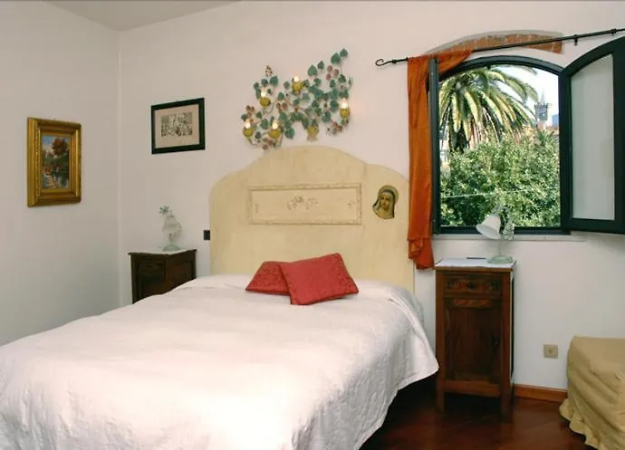 Bed & Breakfast Vecchia 3*